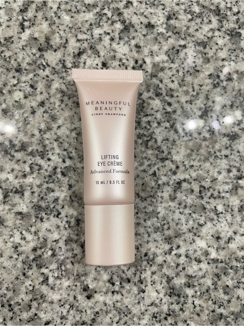 Meaningful Beauty Eye Crème - Light Pink Tube